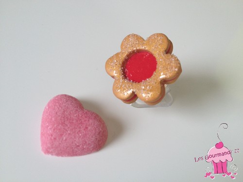 Bague sablé fourré à la fraise