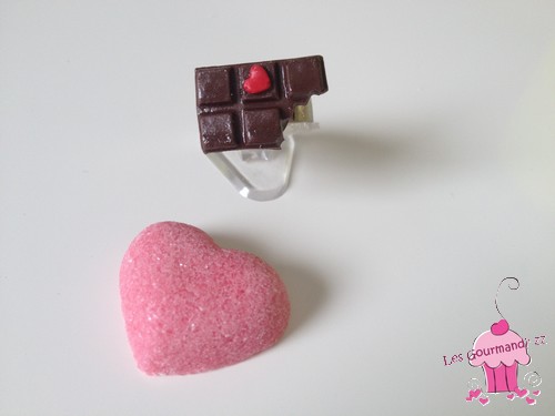 Bague tablette de chocolat avec coeur