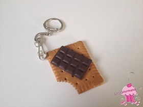 Porte clef petit Lu et Tablette de chocolat